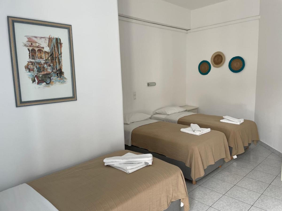 פארוס Louiza Hotel מראה חיצוני תמונה